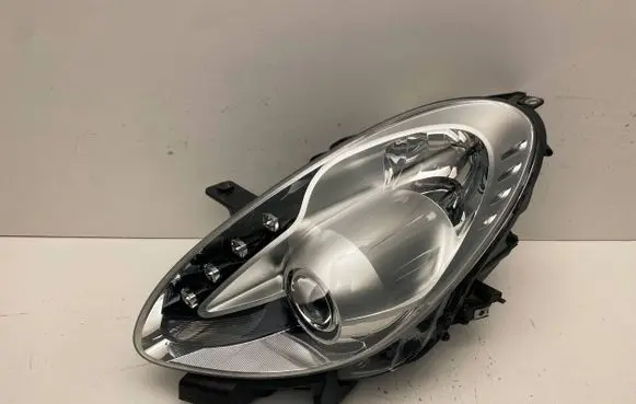 Alfa Romeo Giulietta Headlight/headlamp 00505202230 25E2T2 25E212