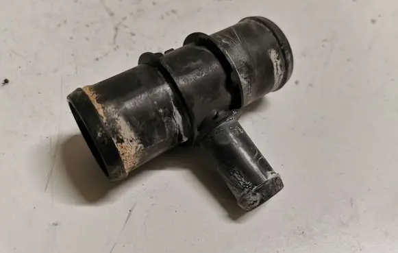 Dodge Durango Engine coolant pipe/hose