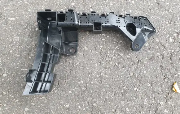Subaru Crosstrek II Front bumper mounting bracket 57707FN22A