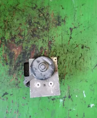 Skoda Octavia Mk1 (1U) ABS Pump 1J0907379H