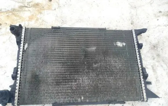 Audi A4 S4 B8 8K Coolant radiator