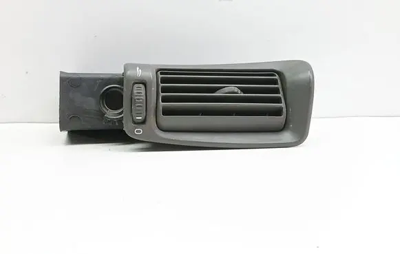 Volvo V70 Rear air vent grill 9158449