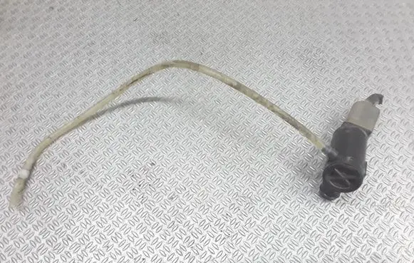 Suzuki Grand Vitara I Windscreen/windshield washer pump
