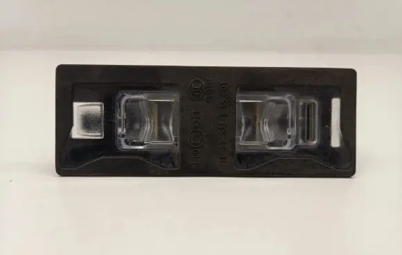 Audi Q5 SQ5 Number plate light 8W6943021