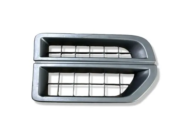 Land Rover Discovery 3 - LR3 Front arch trim JAK000064