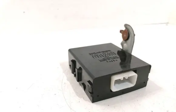 Toyota Land Cruiser (HDJ90) Other control units/modules 8953360080 1796000210