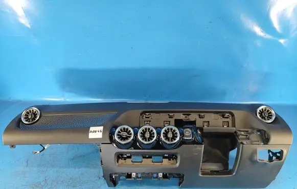 Mercedes-Benz EQA Glove box central console 
