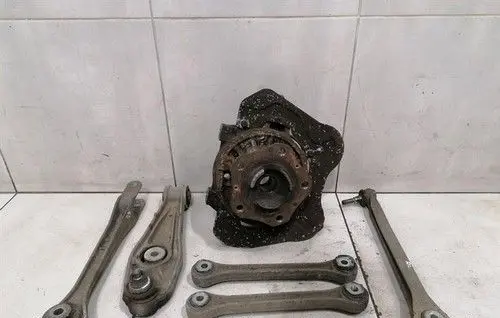Porsche 911 996 Rear wheel hub 99633111106