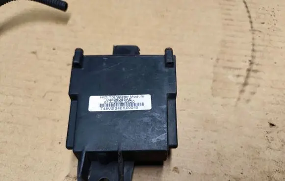 Jeep Grand Cherokee (WK) Light module LCM 04806086AE