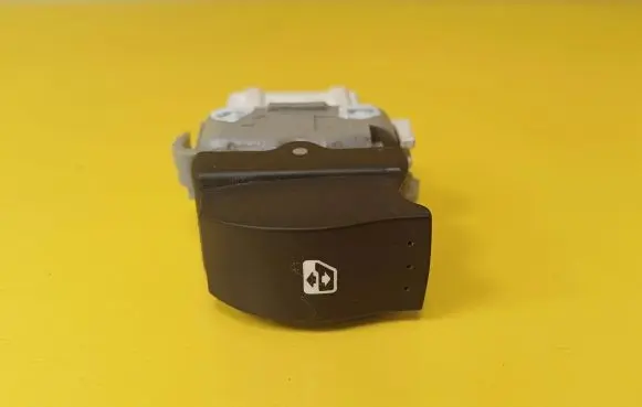 Renault Megane II Electric window control switch 315024