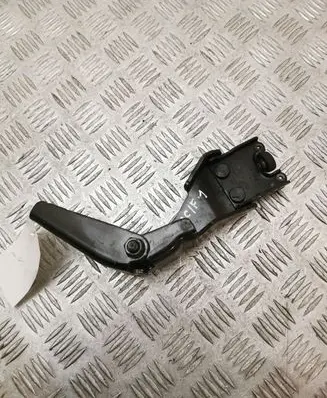 Chrysler Pacifica Sliding door middle roller runner 040AA6D261V
