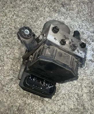 BMW 5 E39 ABS Pump 6757595 30509