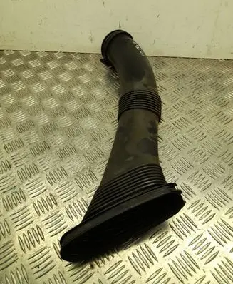 Porsche Panamera (970) Air intake hose/pipe 97011011430