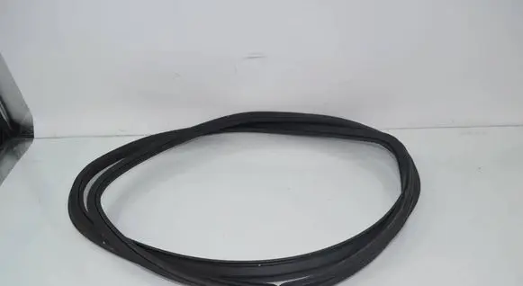 BMW 3 G20 G21 Seal rubber (tailgate) 8497196 51768497196