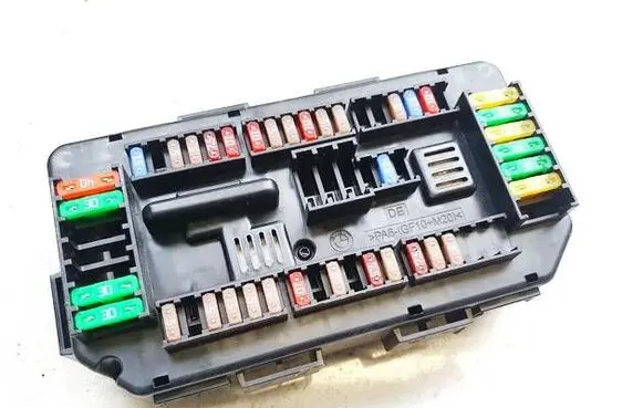 BMW 1 F20 F21 Fuse box set 938906801 10688710