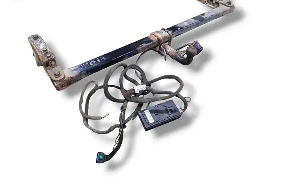 Volvo V70 Tow bar set 30682096 30664652
