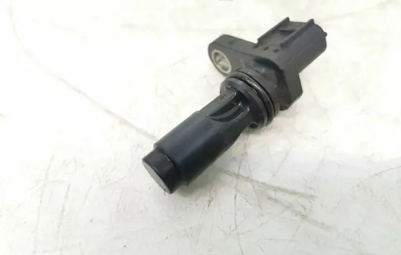 Honda CR-V Camshaft position sensor 09M27 15509M27