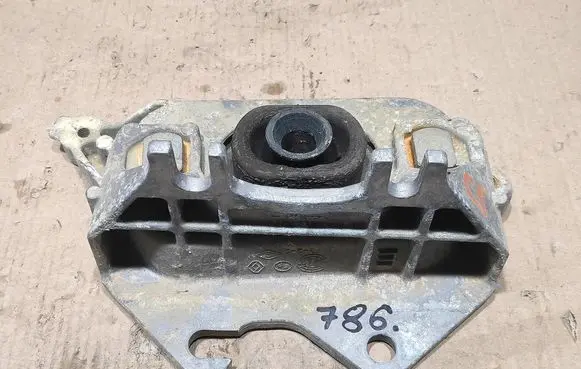 Renault Clio V Gearbox mounting bracket