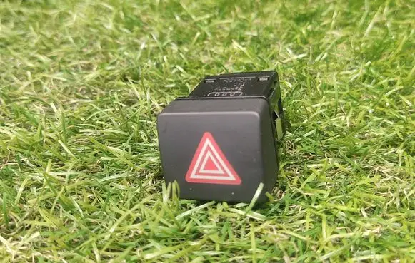 Audi A4 S4 B9 Hazard light switch 8W0941509A