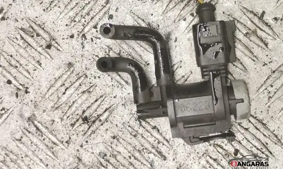 Volkswagen Tiguan Turbo solenoid valve 1K0906283A