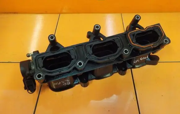 Audi A6 S6 C6 4F Intake manifold 06E133110H SSACY