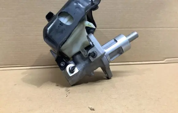 Audi A5 Sportback 8TA Master brake cylinder 8K0611367A