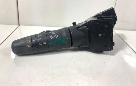 Nissan X-Trail T30 Indicator stalk 255408H700