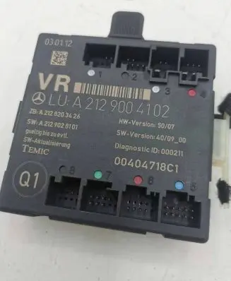 Mercedes-Benz GLK (X204) Door control unit/module A2128203426 A2129028101 A2129004102