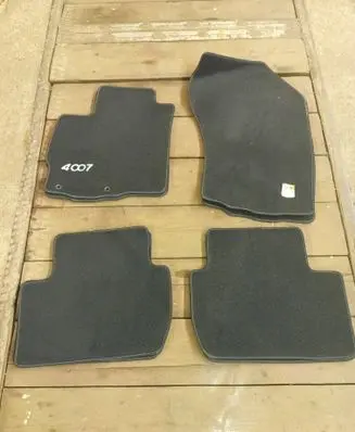 Peugeot 4007 Car floor mat set 966348