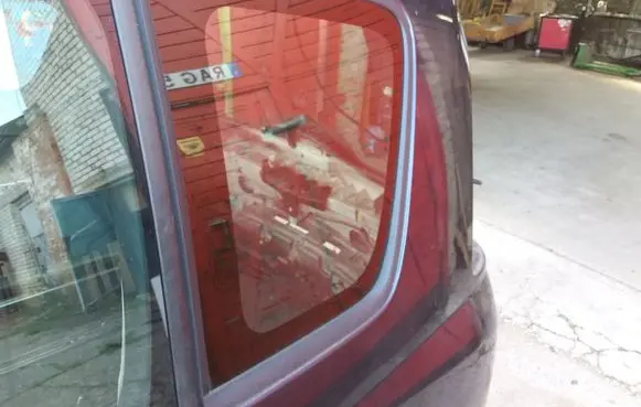 Renault Espace - Grand espace IV Rear side window