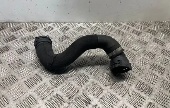 BMW 1 E82 E88 Engine coolant pipe/hose 7811923