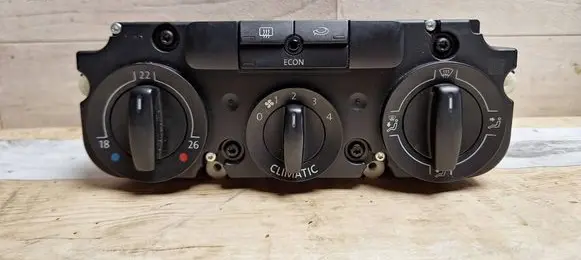 Volkswagen Golf Plus Climate control unit 74730920