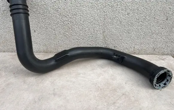 Intercooler hose/pipe