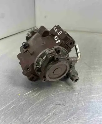 Volvo V70 Fuel injection high pressure pump 9676289780
