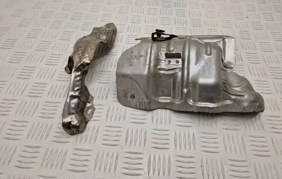 Renault Captur Exhaust heat shield 144504628R 140130122R 00021153