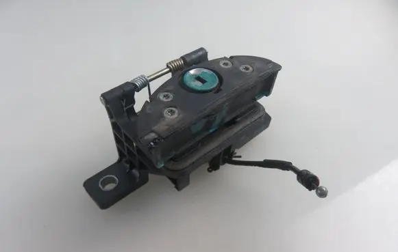 Mercedes-Benz A W168 Rear door exterior handle/bracket 1687400193