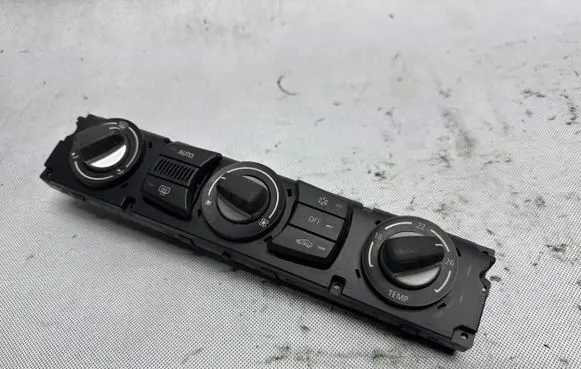 BMW 5 E60 E61 Climate control unit 11419110