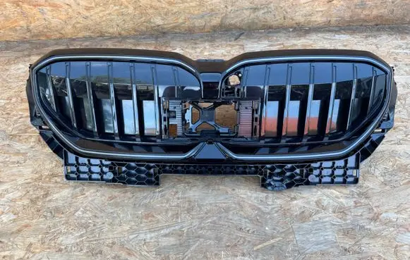BMW i5 G60 Front bumper upper radiator grill 5A1D079 18715610