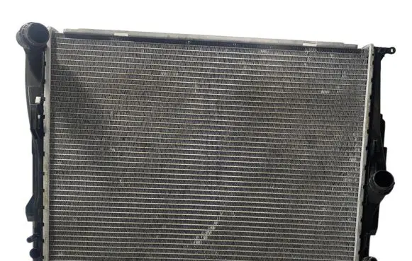 BMW 3 E90 E91 Coolant radiator