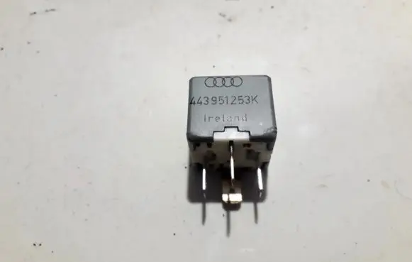 Audi A4 S4 B5 8D Other relay 443951253K 899512000