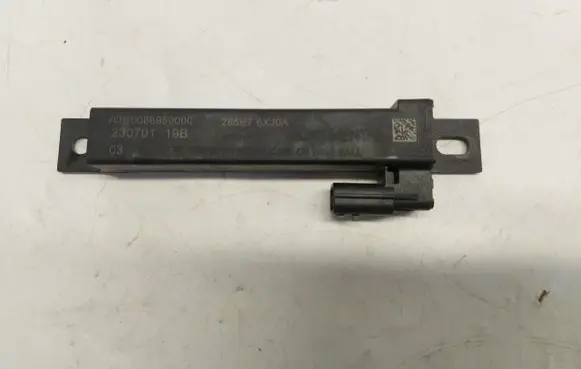Renault Austral Keyless system antenna 285E76XJ0A