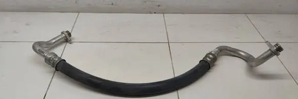 Citroen C5 Aircross Coolant pipe/hose 980925