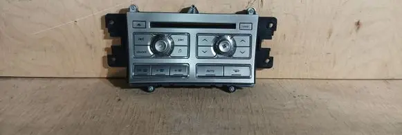Jaguar XF Climate control unit 28189489 8X2318C858AG