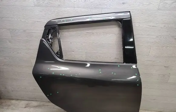 Suzuki Swift III Rear door