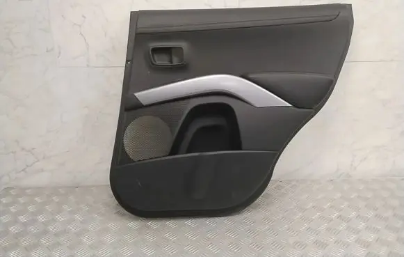 Mitsubishi Outlander Rear door card panel trim 7222A608XA