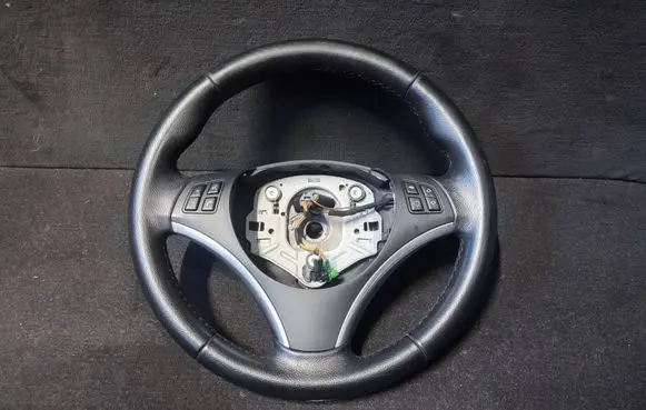 BMW X1 E84 Steering wheel 6795574 3369E871 305617099E06A