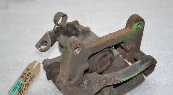 Renault Trafic III (X82) Rear brake caliper 7701056166 7701050917