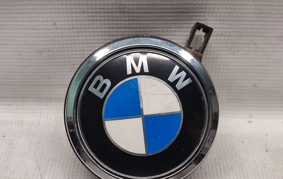 BMW 6 E63 E64 Tailgate exterior lock 7061327