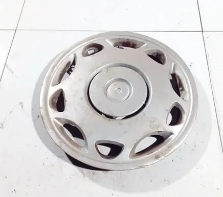 BMW 3 E36 R15 wheel hub/cap/trim 36131180104