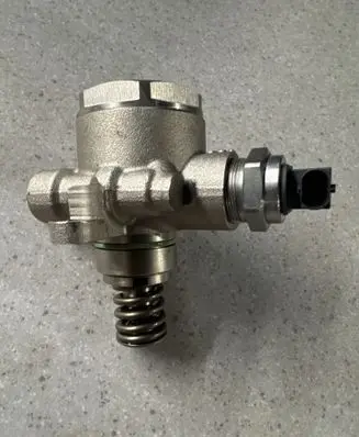 Porsche Macan (95B) Mechanical fuel pump 06M127A02 06M127026P HFS034145E